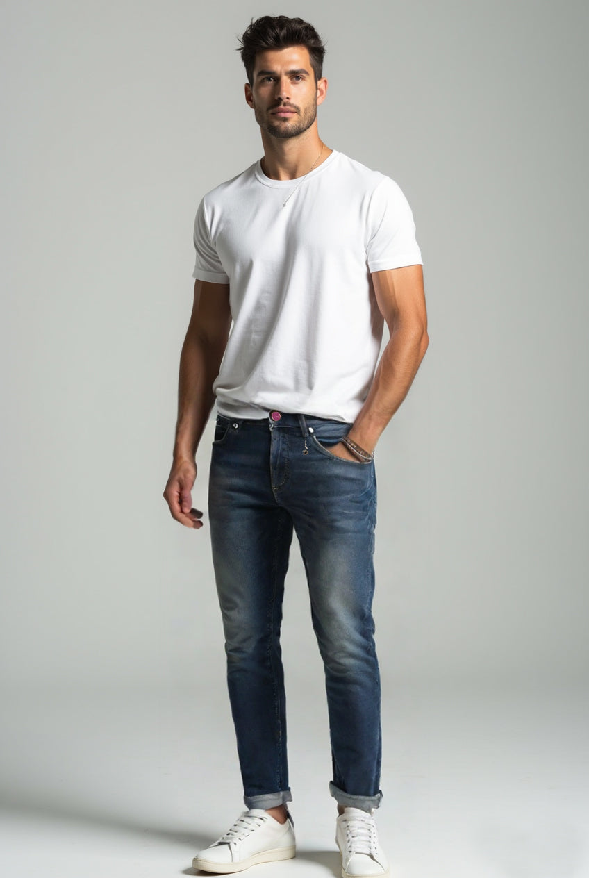 Daniel  Lav. 11